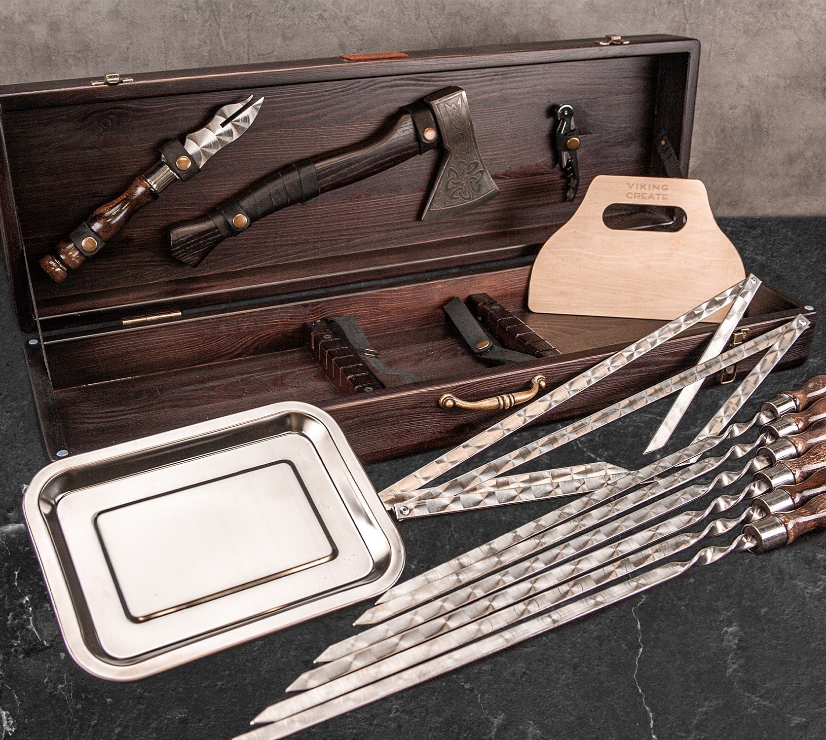"Lynx" Outdoor Grilling Accessories BBQ Skewers Set in a Wooden Case, 12 items