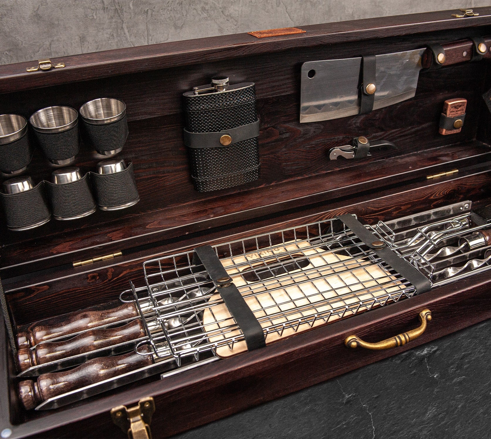 "Leopard" Grilled Kabobs BBQ Skewers Set in a Wooden Case, 19 items