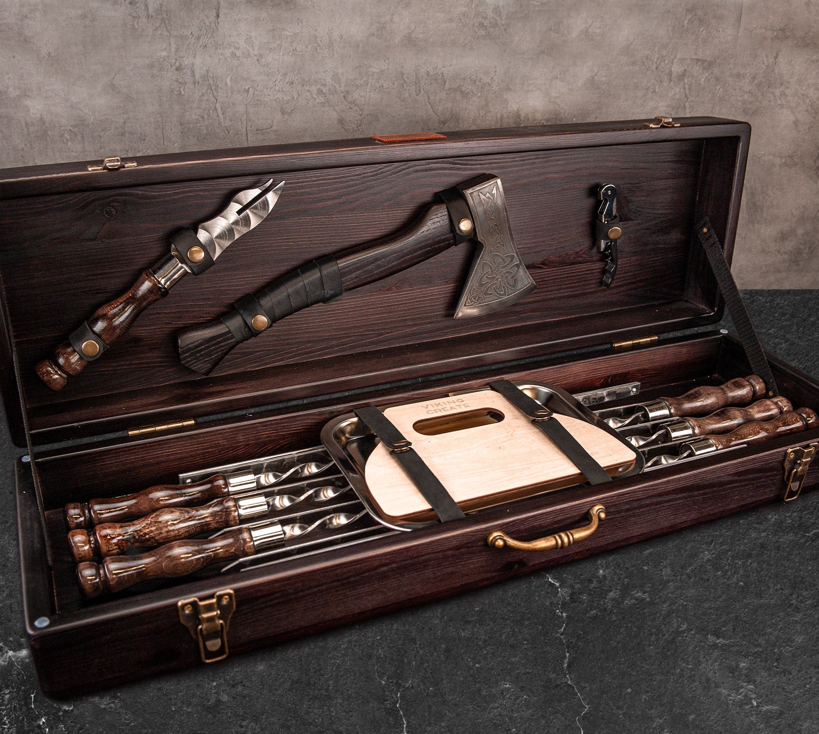 "Lynx" Outdoor Grilling Accessories BBQ Skewers Set in a Wooden Case, 12 items