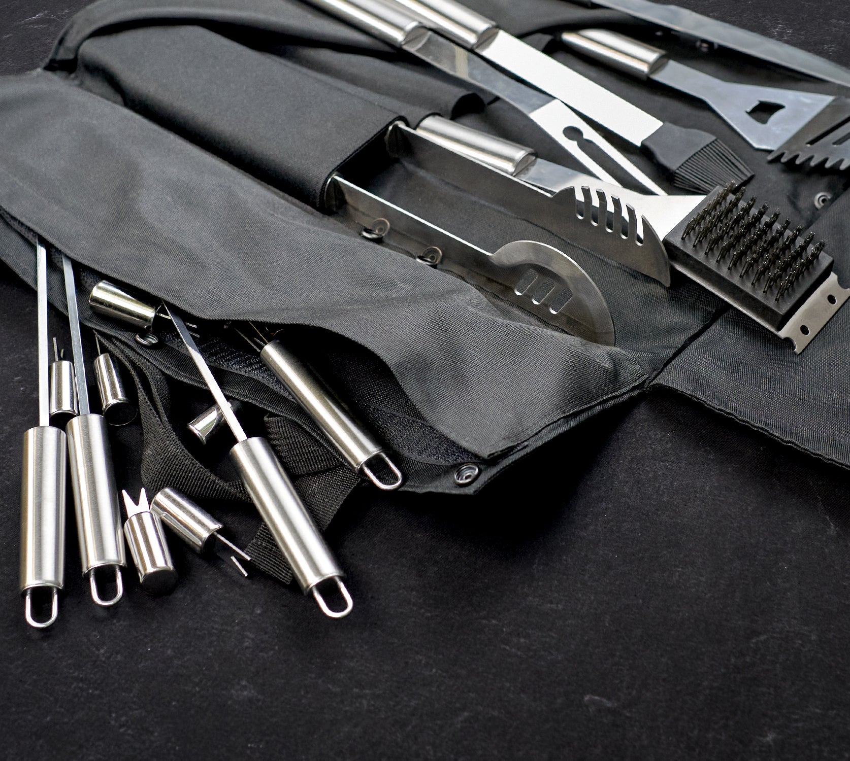 “Denver" Camping Accessories BBQ Tools Set in a Fabric Case, 17 items