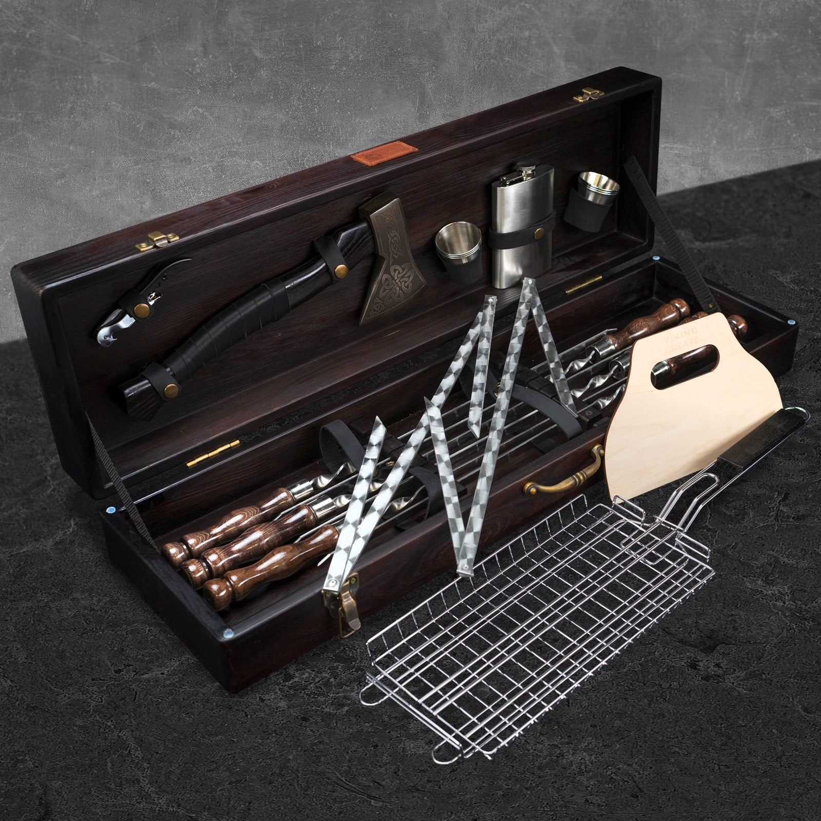 “Panther" Camping Accessories BBQ Skewers Set  in a Wooden Case, 18 items