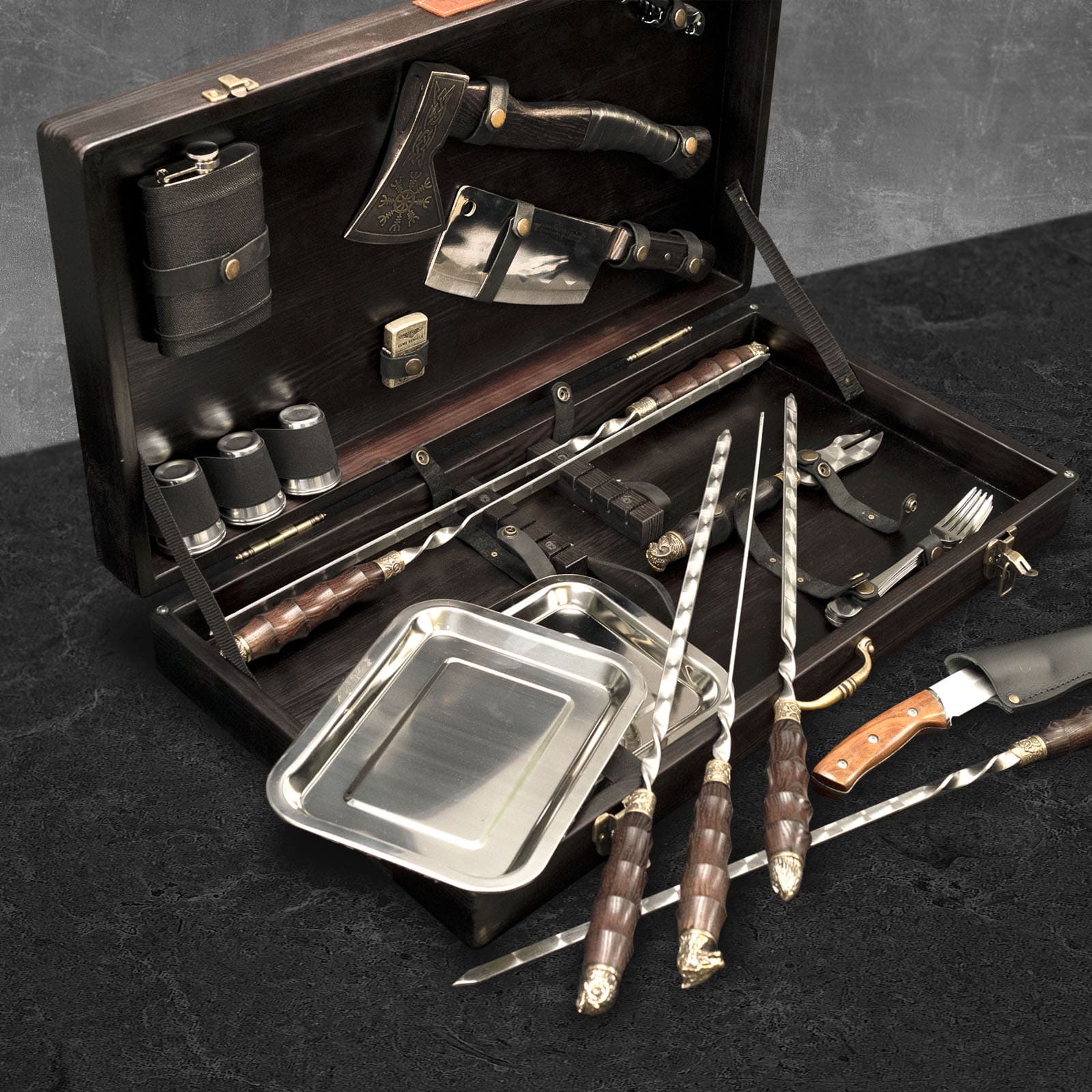 "Buffalo" BBQ Tools Skewers Set in a Wooden Case, 32 items