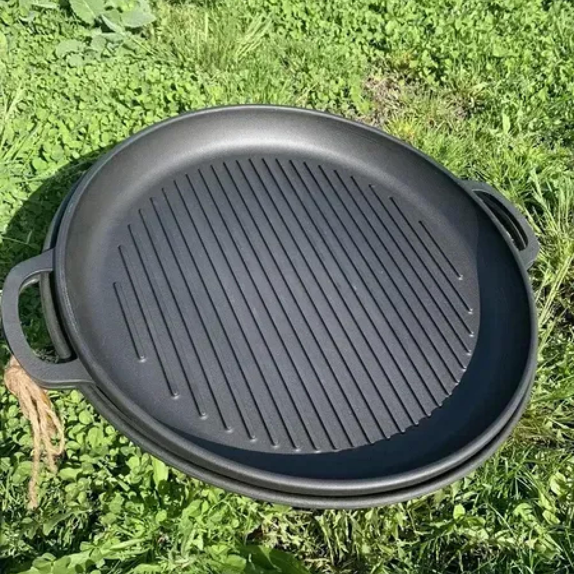 12.5 Quarts (12 L) Cast Iron Uzbek Cauldron with Grill Pan Lid